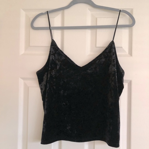 H&M Tops - H&M crushed velvet tank top